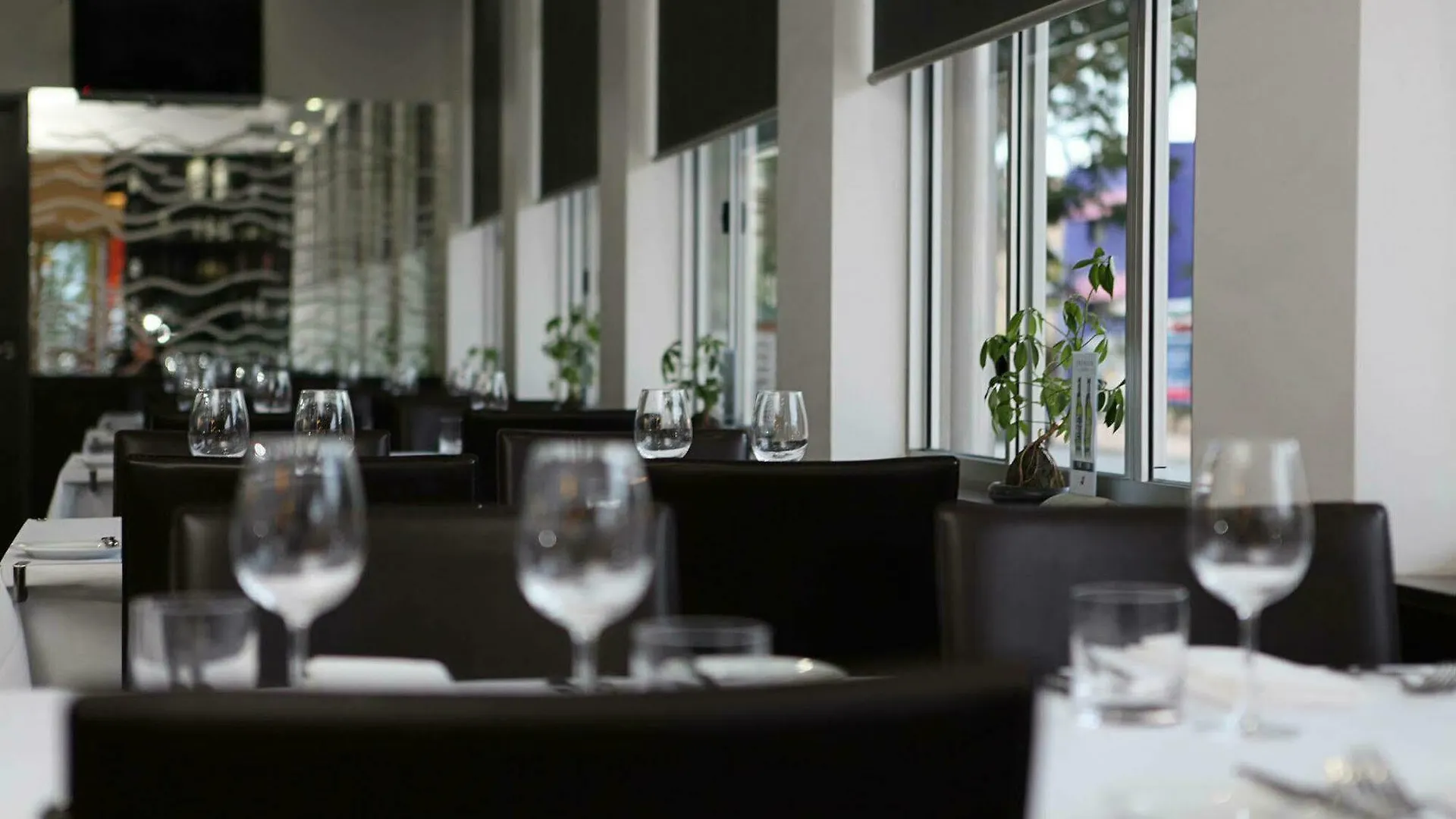 Jephson Hotel & Apartments Toowong 4*,  Australia