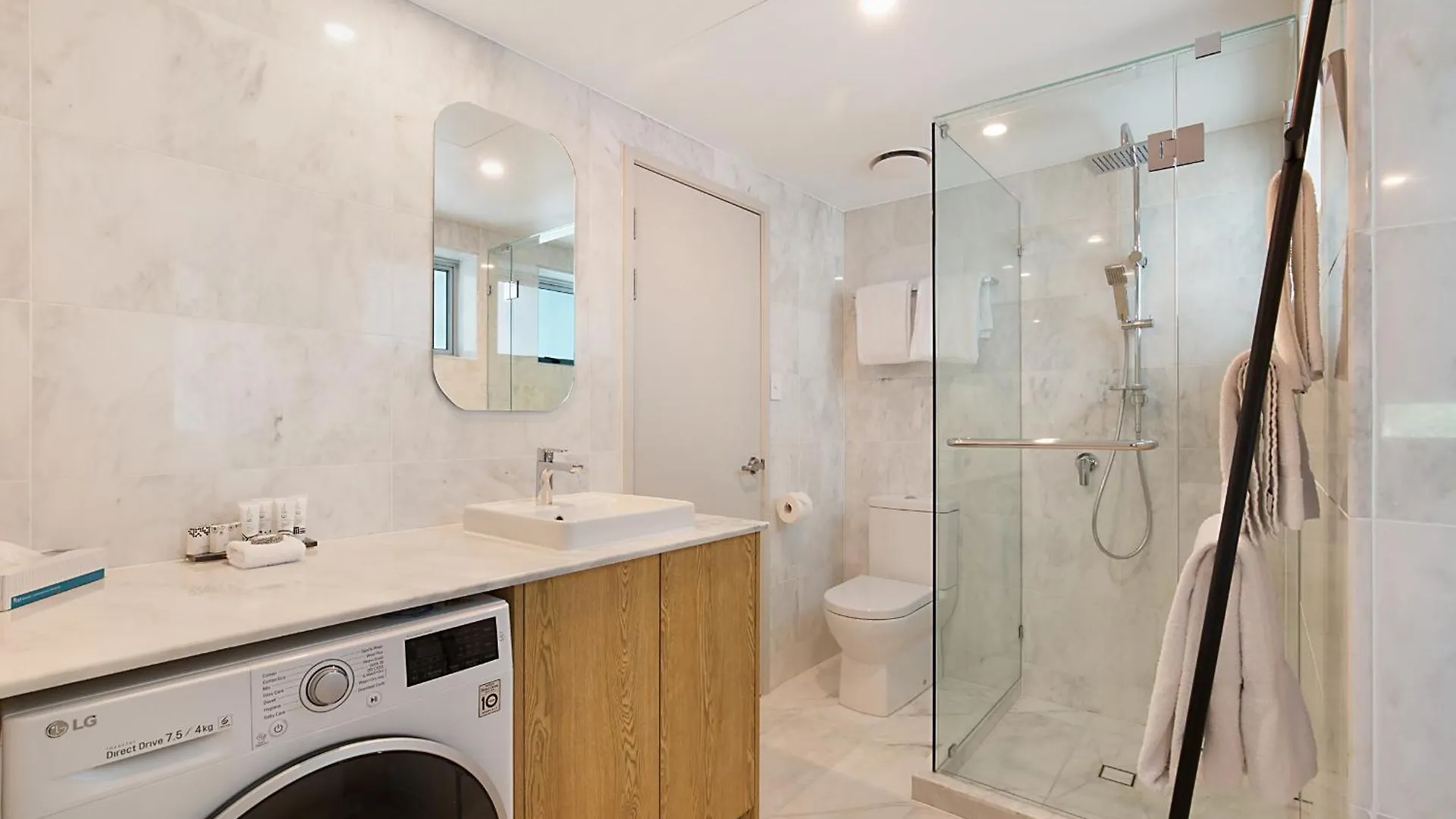 Jephson Hotel & Apartments Toowong 4*,
